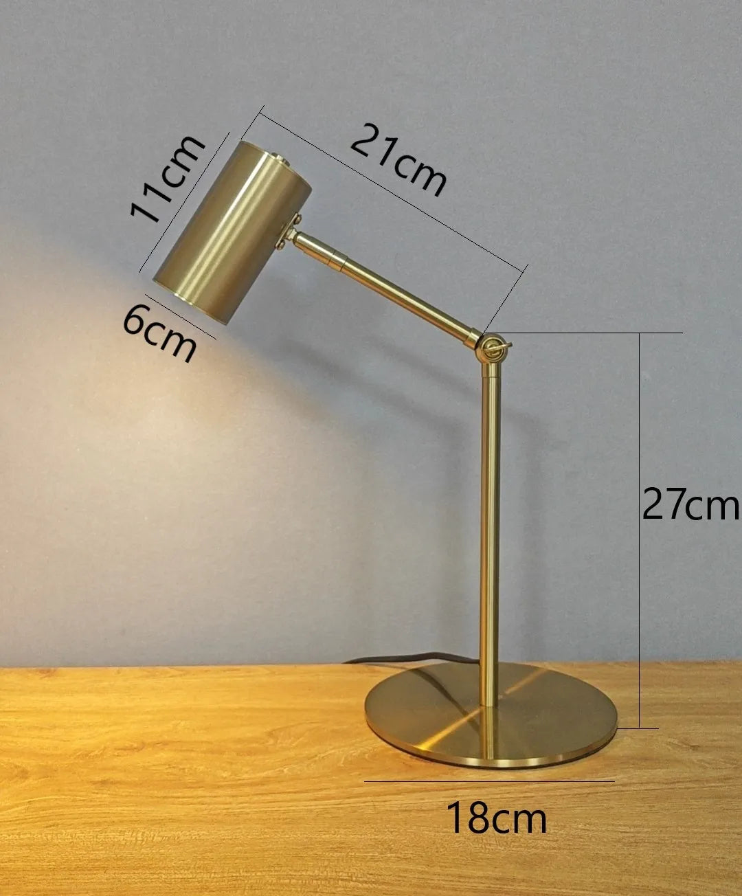 Modern Creative Golden Table Lamps Eye Protection Study Reading Desk Lamp Nordic Living Room Bedroom Bedside Decor Table Light
Modern Golden Table Lamp, Desk, Bedside, Table