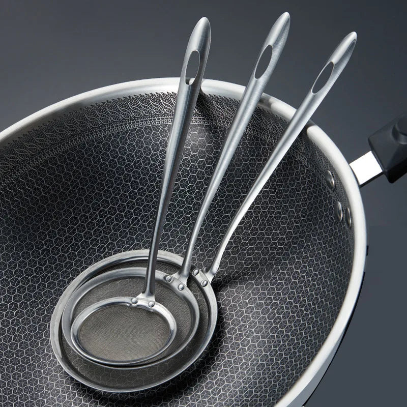 Stainless Steel Skimming Spoon-Fine Mesh Strainer For Cooking, Soup Skimmer, Oil and Foam Removal