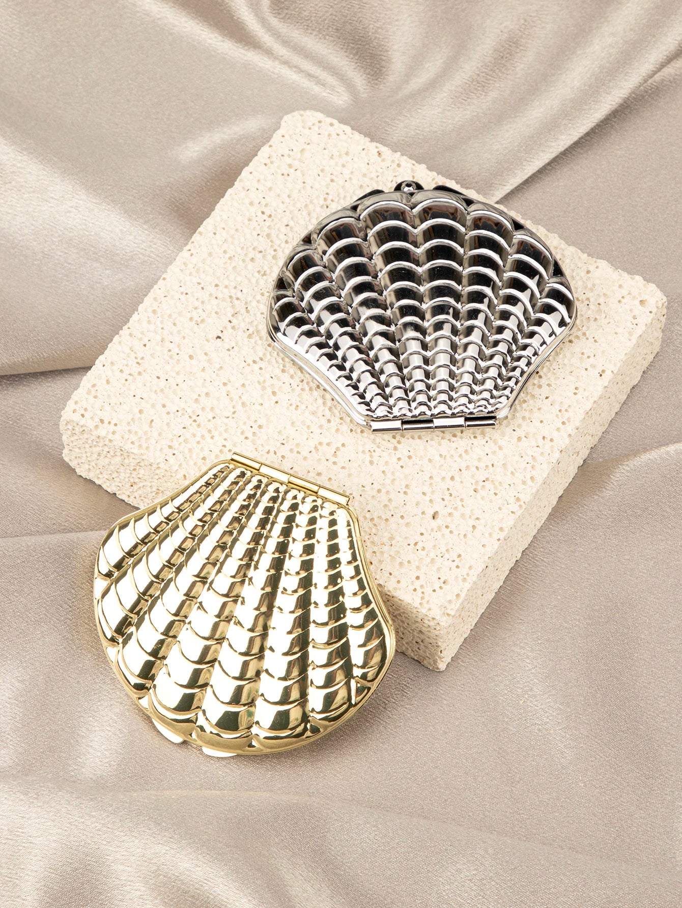 Golden Shell 2-Sided Makeup Mirror