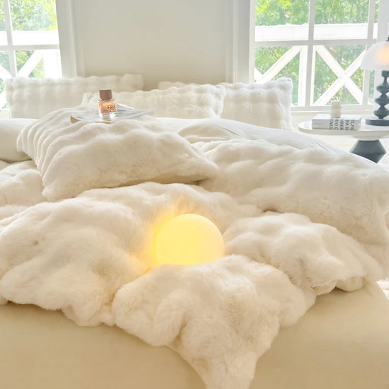 Bonenjoy 1pc Plush Duvet Cover Warm Quilts Cover Soft Bedding Solid Color Comforter Covers (No Pillowcase)