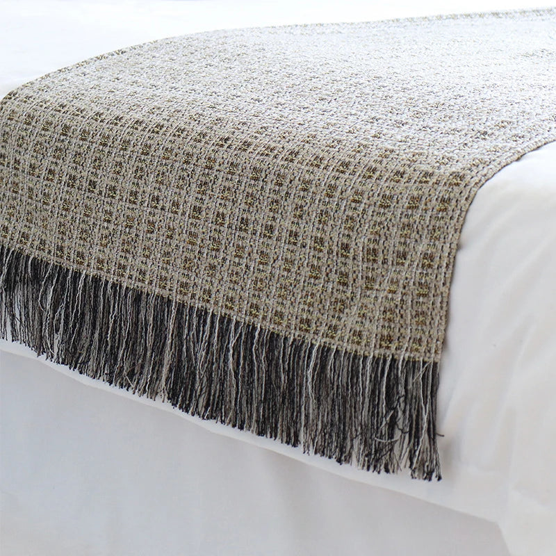 Quality Throw Blankets Textured Big Knitted Blankets Chunky Vintage Luxury Throw or Bedspread