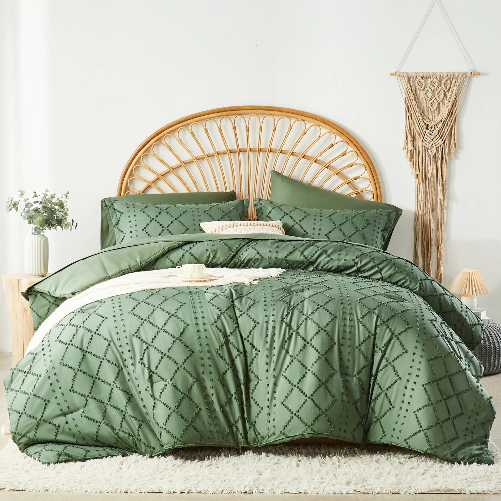 Embroidered bed set, Soft Jacquard Comforter