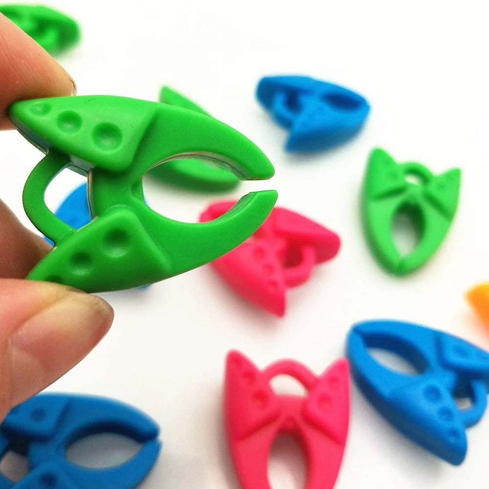 Sewing Bobbin Spool Huggers/Holder/Clamp Clips will  Keeping Threads from Unwinding in storage