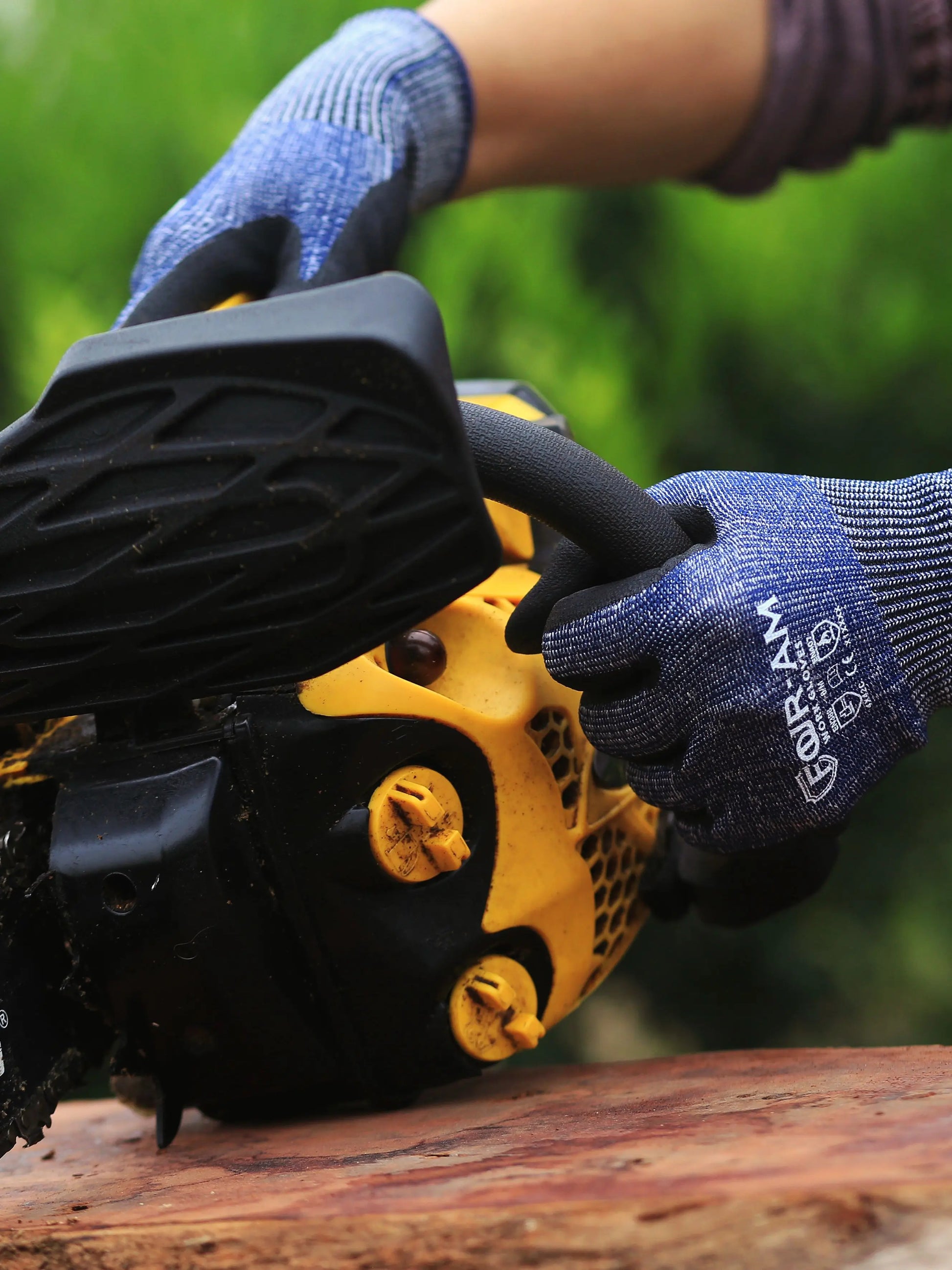 Cut-Resistant Level 5 Gloves for Heavy Duty Work