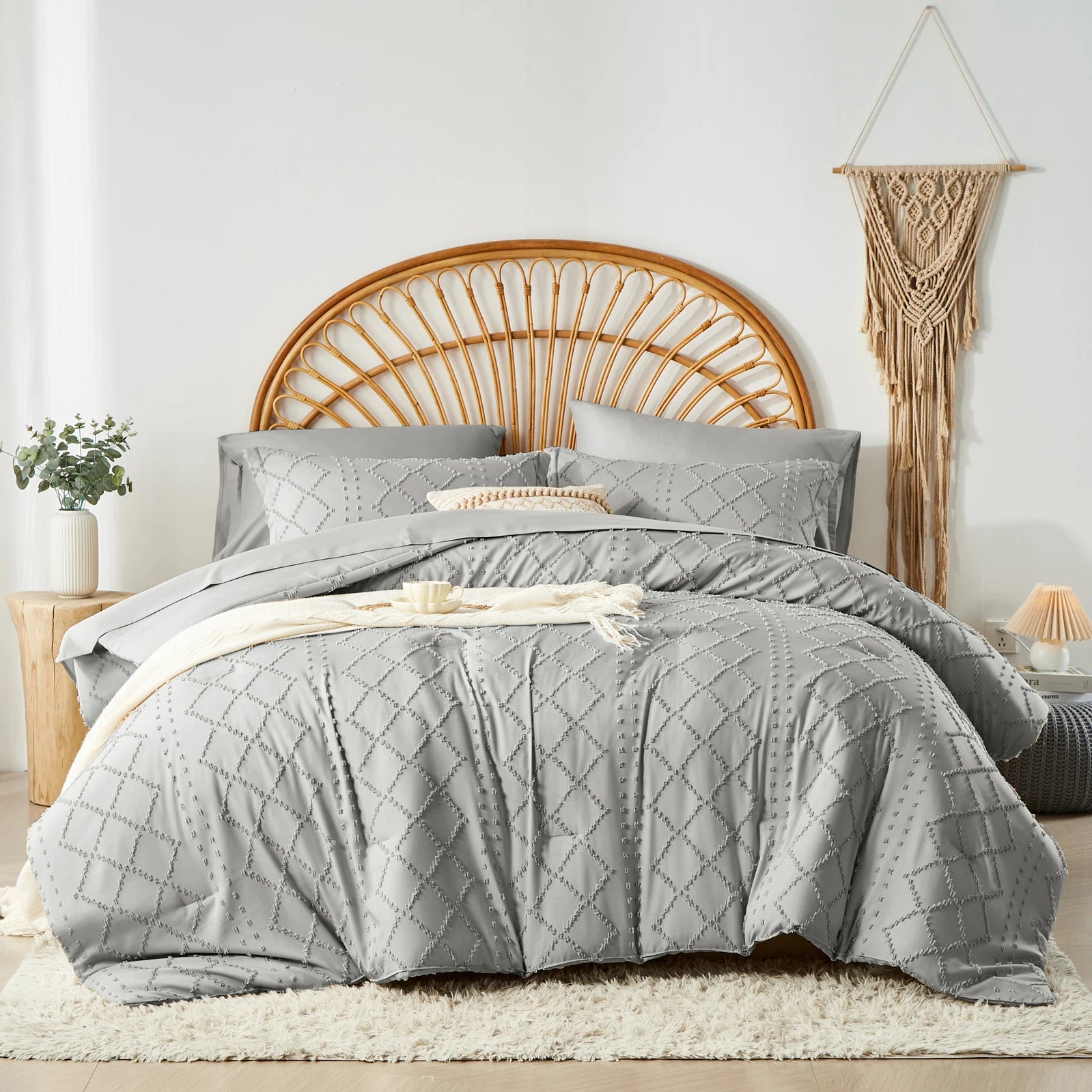 Embroidered bed set, Soft Jacquard Comforter