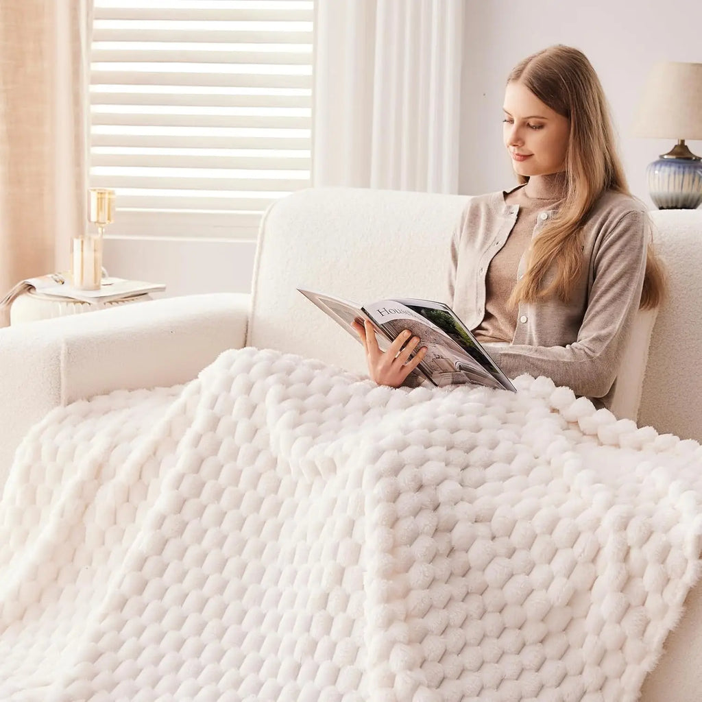 Super Soft Throw Blanket Ivory Premium Silky Flannel Fleece 3D Clouds All Season Use